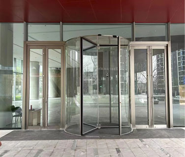 水晶旋轉(zhuǎn)門